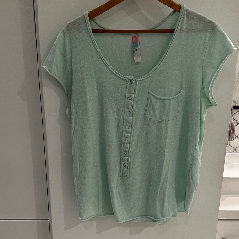 Light Green Short Sleeve Women's Top